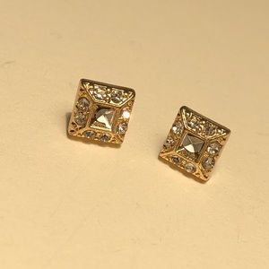 God square diamond earrings
